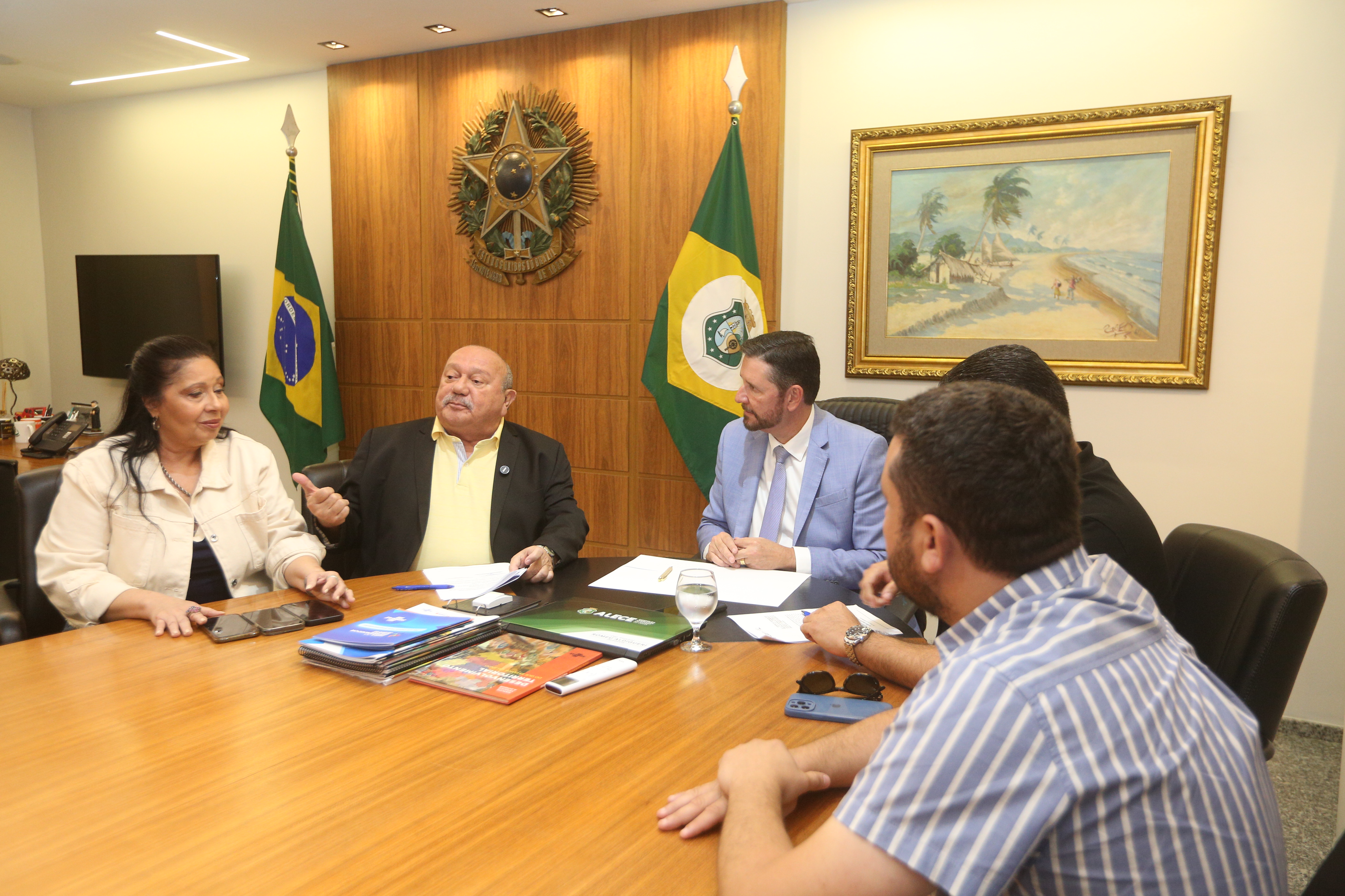 Procon Alece firma convênio com Câmara de Granja e anuncia uso de inteligência artificial